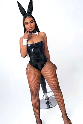 Elite Escort whore Diora Seduces Her Partner in Berlin With Tongue Kisses